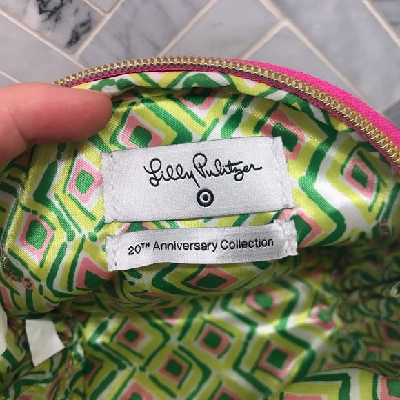 Lilly Pulitzer for Target travel clutch - Picture 5 of 5